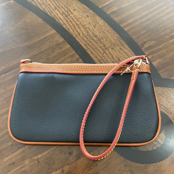 Authentic Dooney Bourke Small Handbag back / Brown - Picture 2 of 7